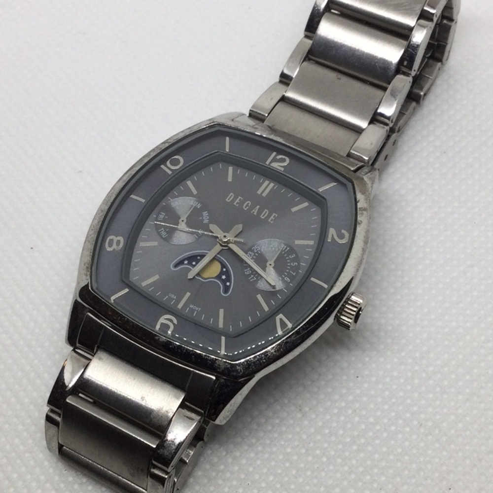Men's Silver Decade Watch with Sun & Moon Dial